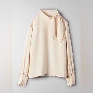 NWT Aritzia Babaton Trapeze Blouse